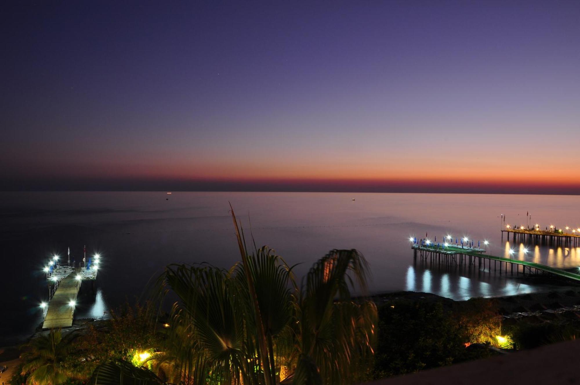 Anitas Hotel Konaklı Exterior foto
